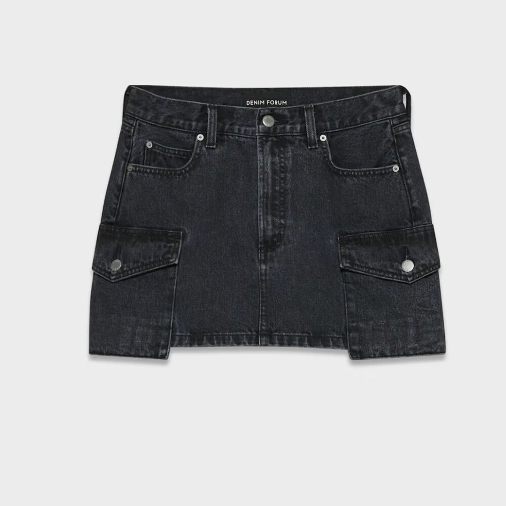 Aritzia Denim Forum ’90s Cargo Mini Skirt Black Denim | Size 23 (XXS)